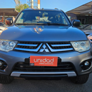 Mitsubishi MONTERO